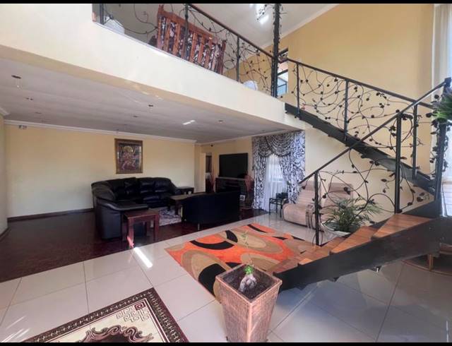 7 BEDROOM HOUSE FOR SALE IN CLELAND